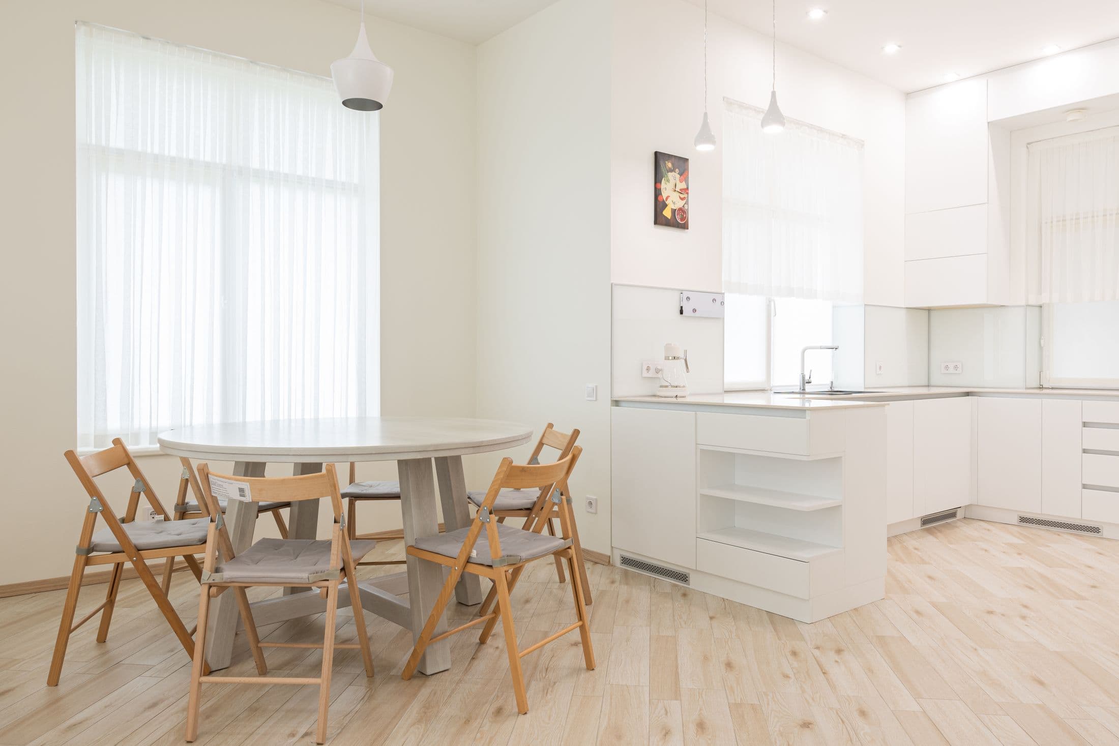 Bright dining area with inviting seating